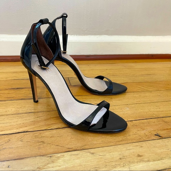 Revolve Raye Blake Heel Size 9 - Picture 2 of 8